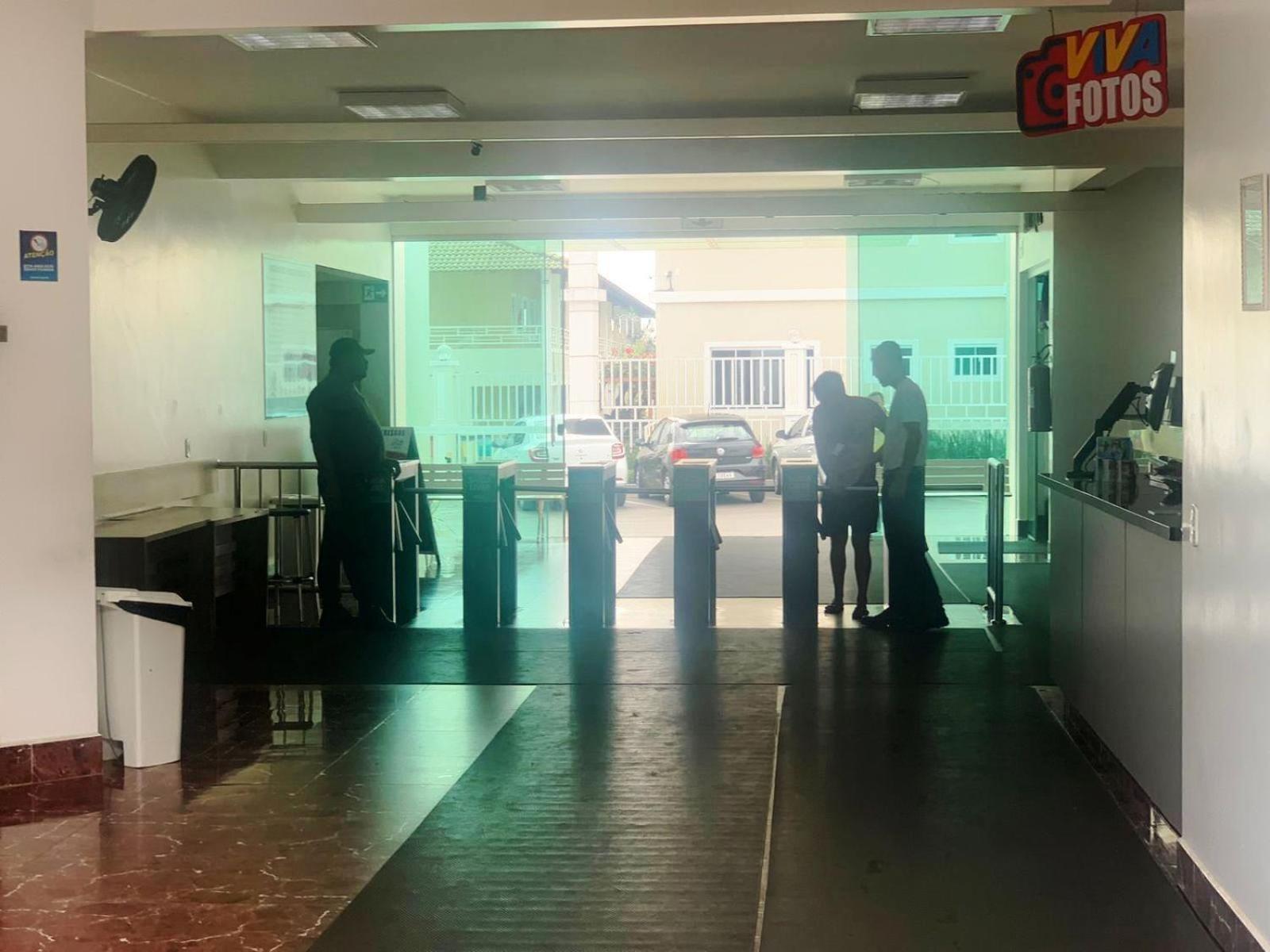 Lacqua diroma com fogão, geladeira, micro-ondas, Park aquático 24h, acomoda até 5 pessoas Caldas Novas Extérieur photo