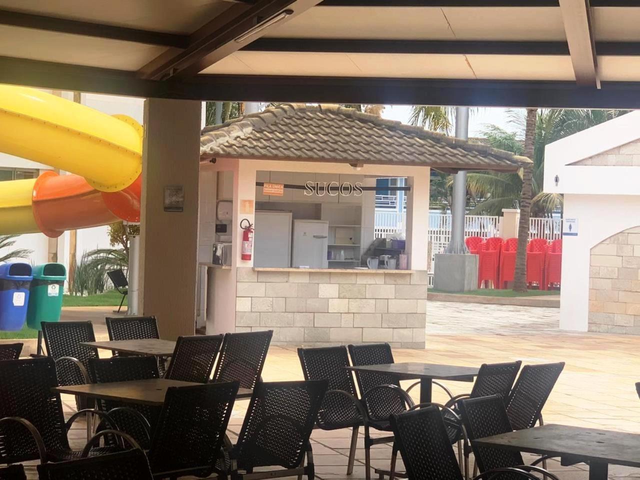 Lacqua diroma com fogão, geladeira, micro-ondas, Park aquático 24h, acomoda até 5 pessoas Caldas Novas Extérieur photo